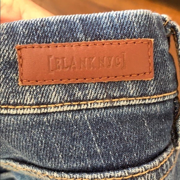 COPY - SOUTH MOON UNDER Cropped Girlfriend Jeans - Picture 12 of 15